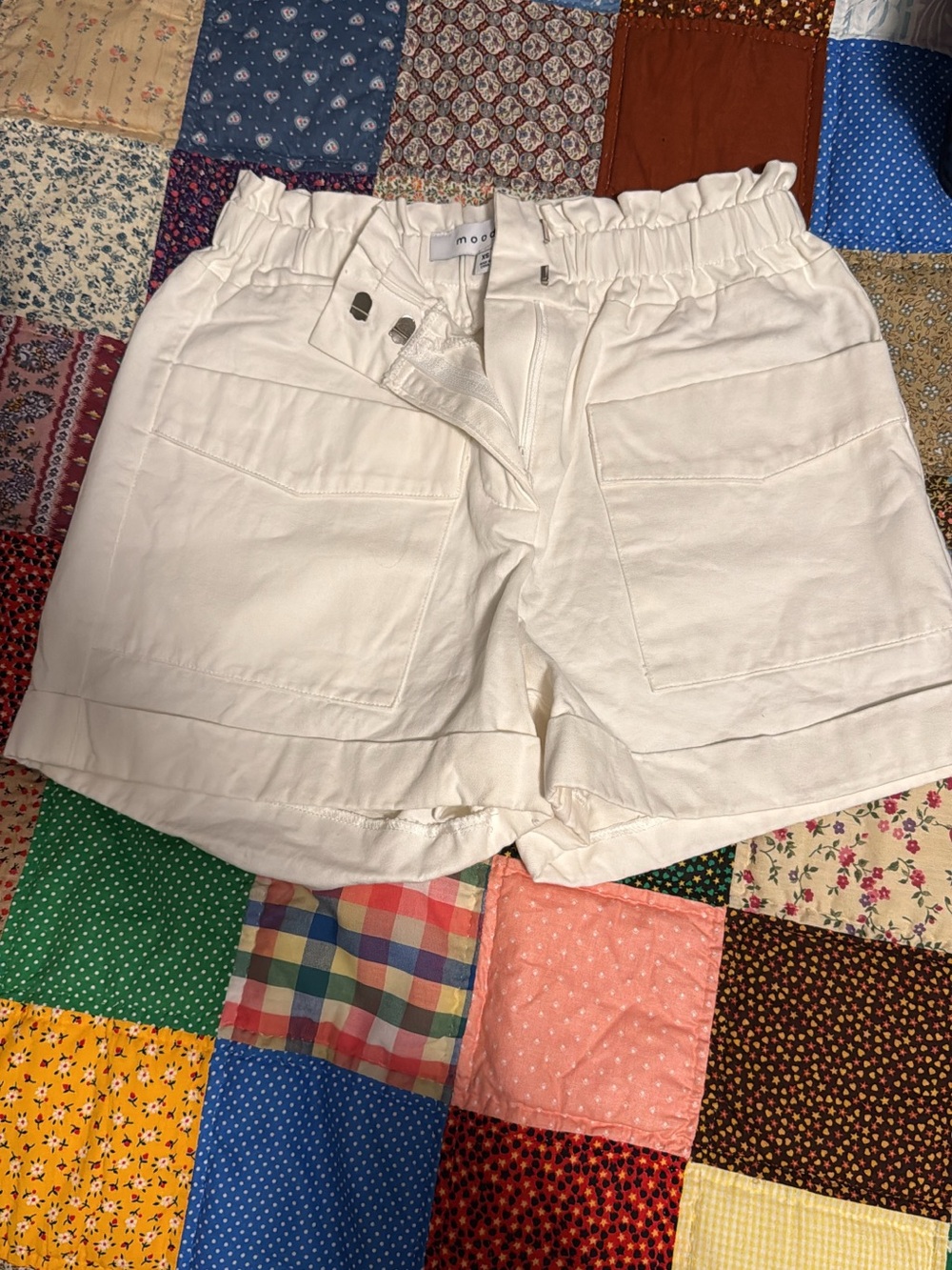 moodie White High-Waist Paperbag Pocket Shorts